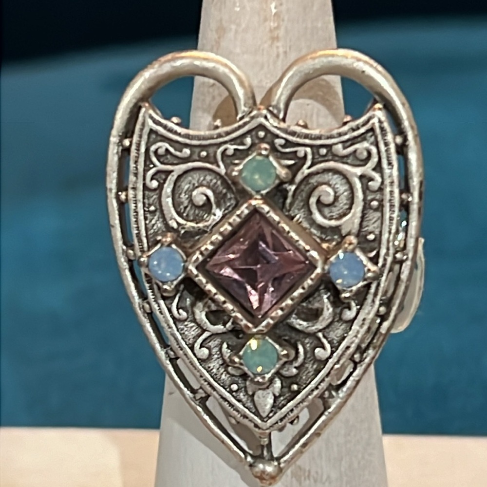SWEET ROMANCE RENAISSANCE HEART RING - Picture 4 of 9